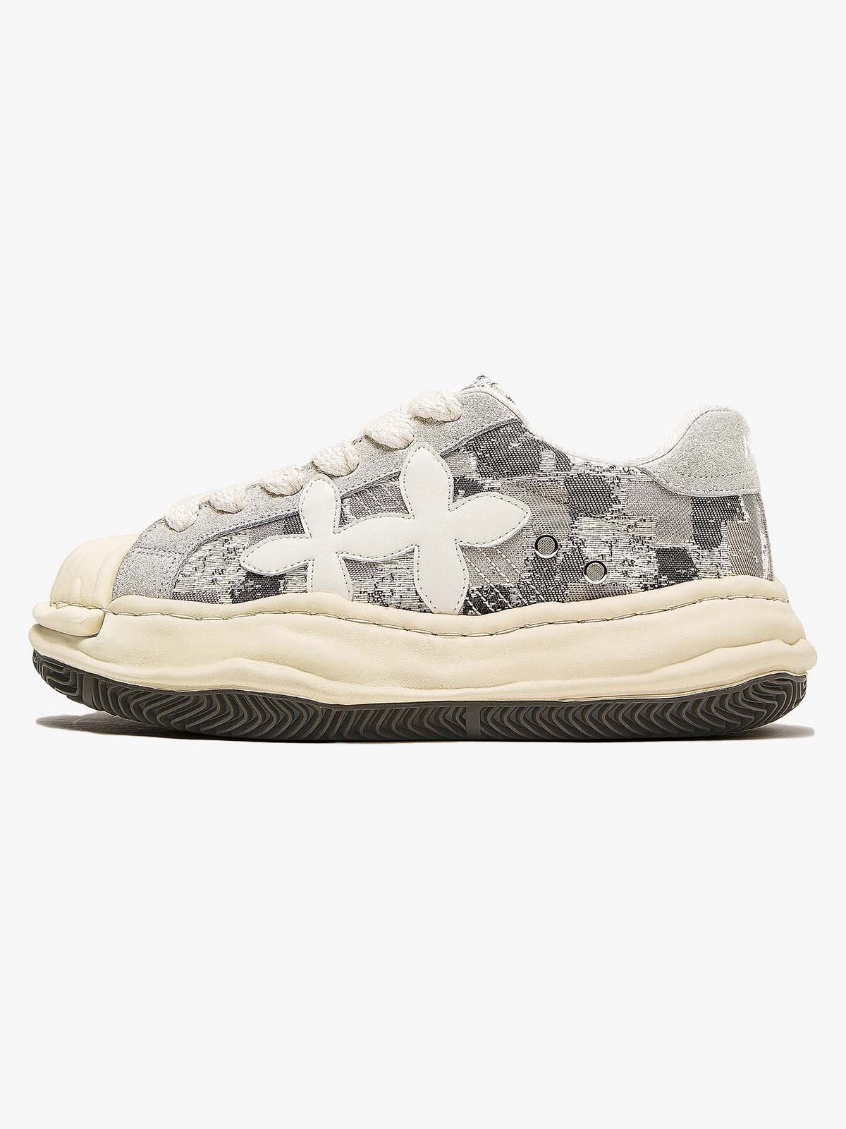 Suede Retro Low-Top Trainers