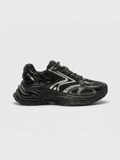 Unisex running trainers shown from the side with a rubber outsole
