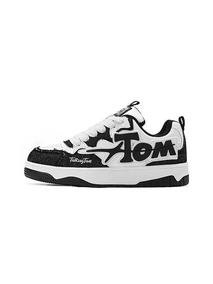 Oversized Letter Graphic Low-Top Sneakers