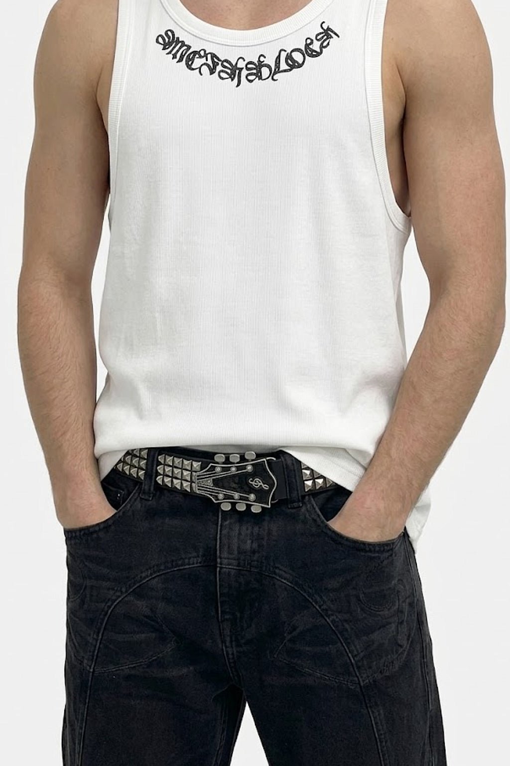 Adjustable guitar strap belt worn with a casual urban outfit